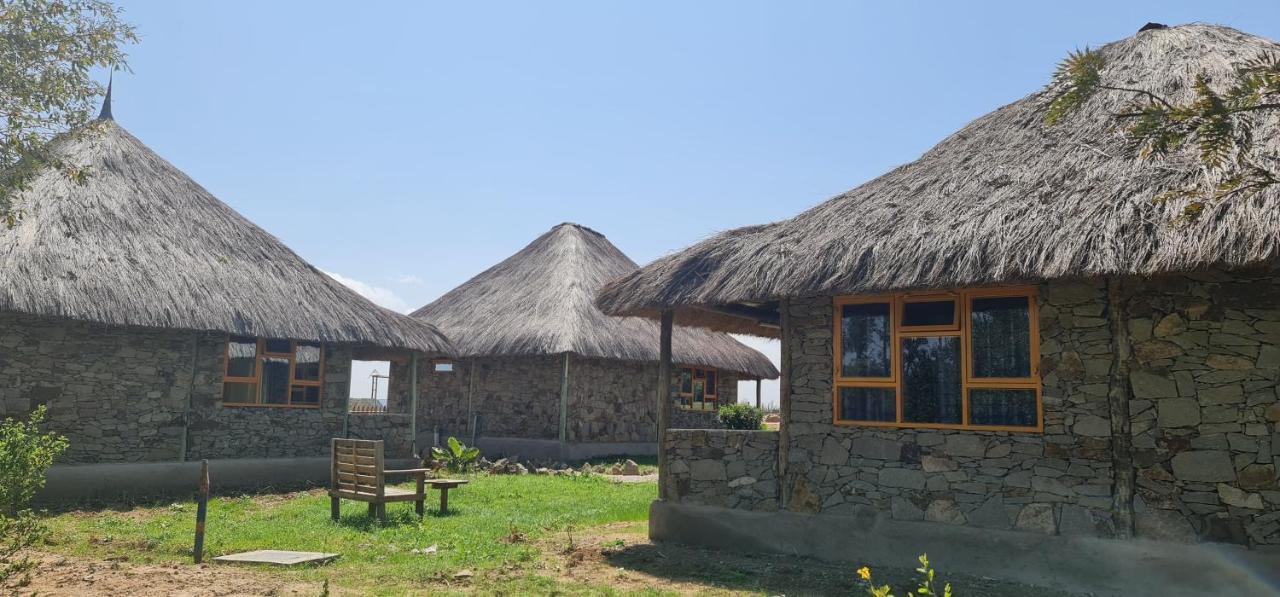 Le Tai Village Resort Near Solio Game Reserve Mweiga Bagian luar foto