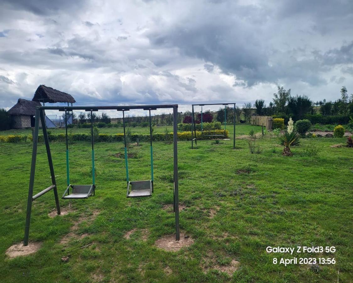 Le Tai Village Resort Near Solio Game Reserve Mweiga Bagian luar foto